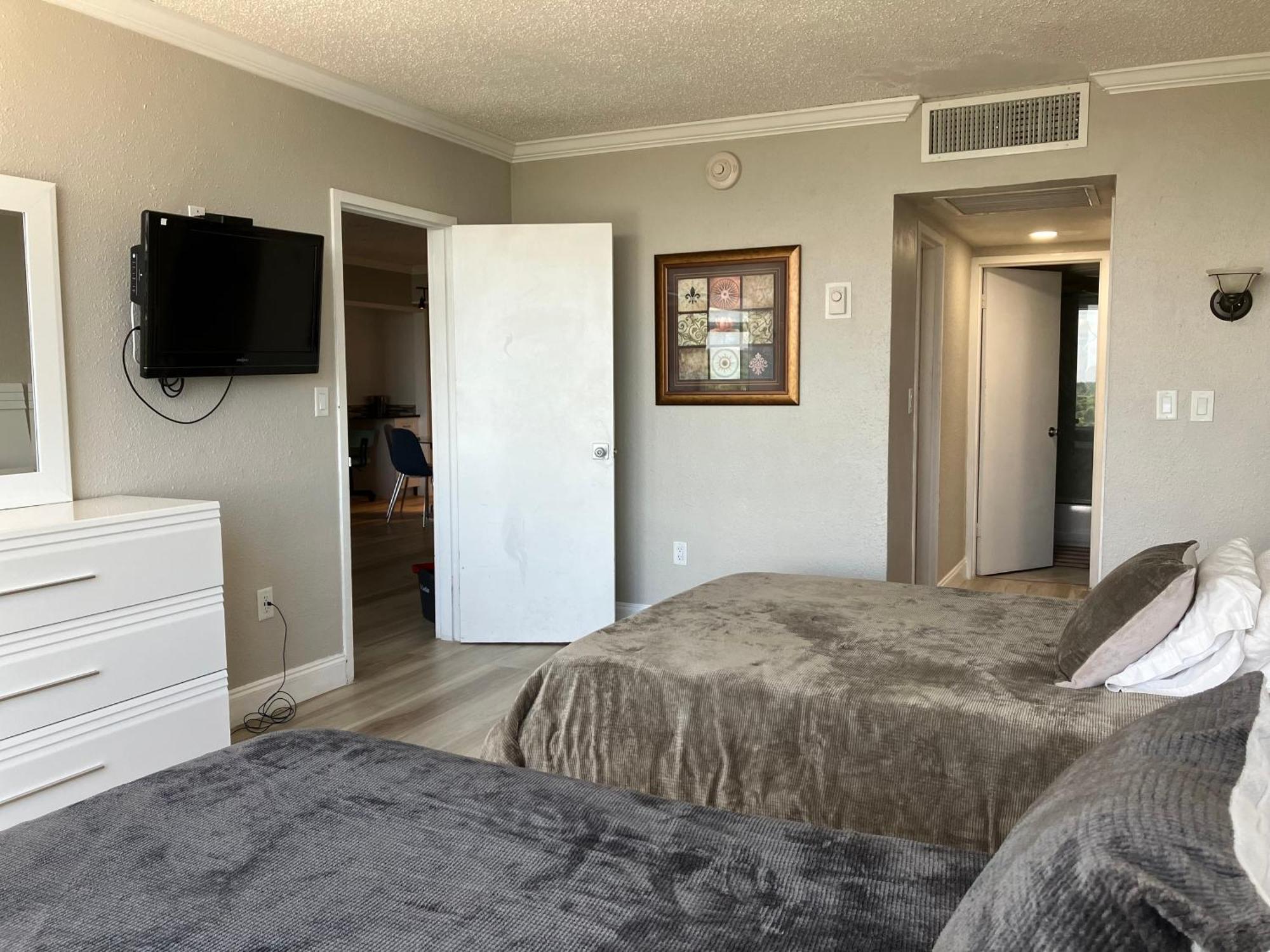 Oceanview On Sand Located In Ocean Manor Resort Fort Lauderdale Beach 2 Bed 2 Bath Spacious Corner Unit Partial Ocean View Exteriér fotografie